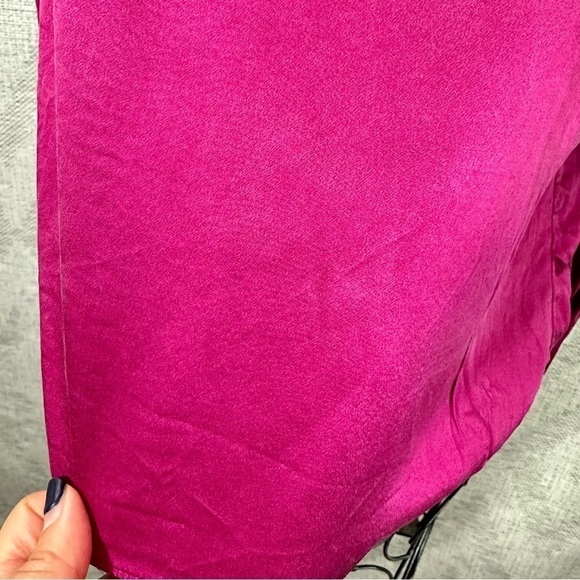 Parker hot pink 100% silk cold shoulder long sleeve blouse - Picture 5 of 9